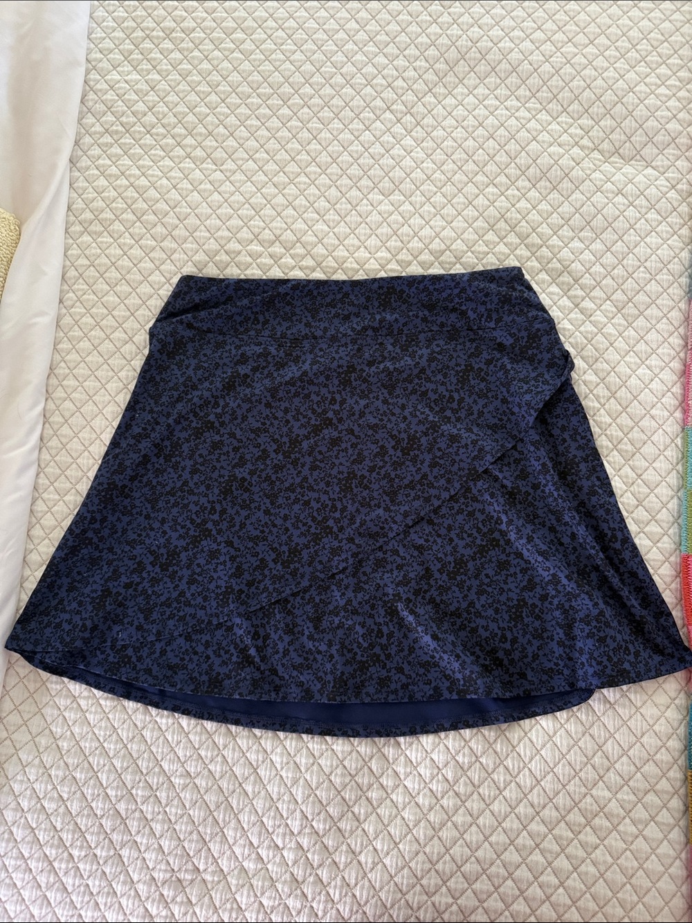 Eddie Bauer Women's Navy Floral A-Line Skirt (athletic material)